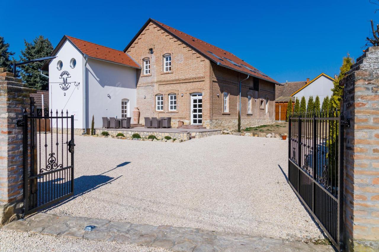 Magtar Villa Bóly Eksteriør billede