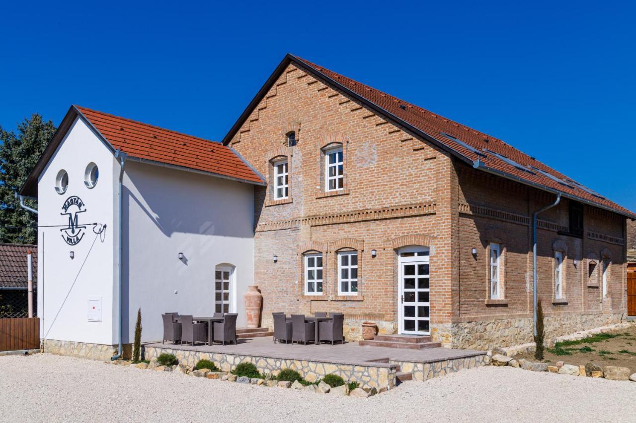 Magtar Villa Bóly Eksteriør billede